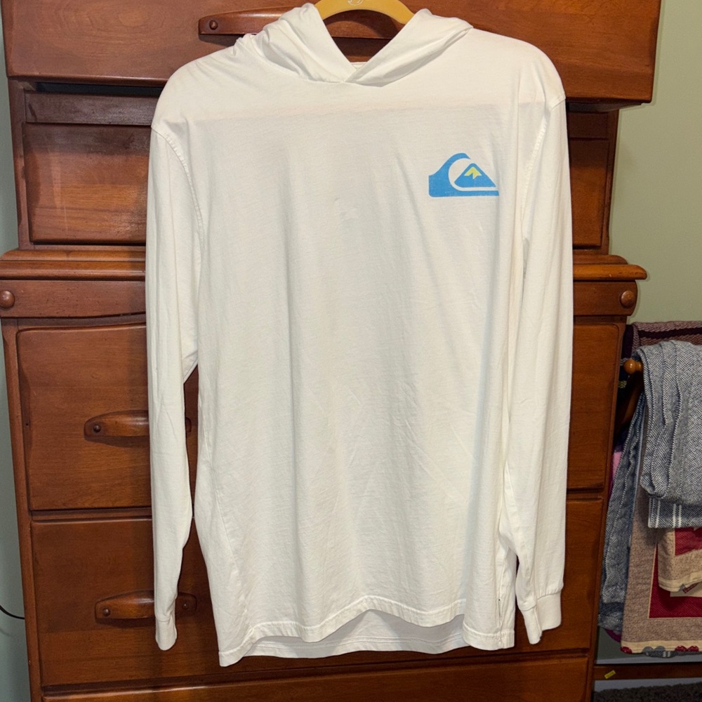 Quiksilver White Long Sleeve Tee with Blue Logo, Large